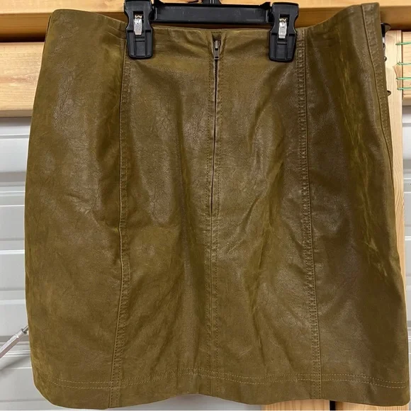 Free People suede leather skirt women’s size 12